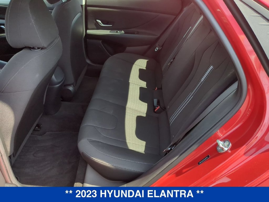 Used 2023 Hyundai Elantra SEL w/ Convenience Package FWD image 16
