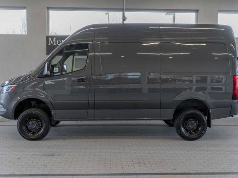 New 2025 Mercedes-Benz Sprinter 2500 image 2