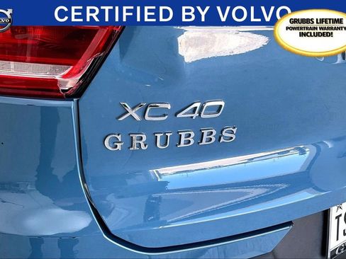 Used 2023 Volvo XC40 B5 Ultimate w/ Protection Package Premier image 42