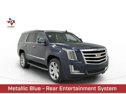 Used 2019 Cadillac Escalade Luxury RWD image 1