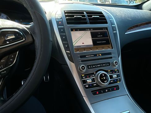 Used 2019 Lincoln MKZ Reserve w/ Reserve Plus Package image 25