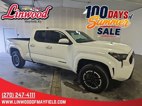 Used 2026 Toyota Tacoma TRD Sport AWD/4WD image 1