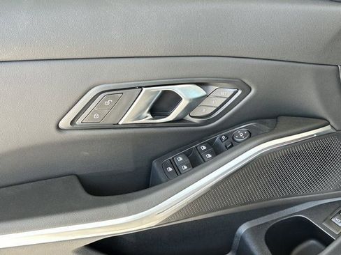 Used 2025 BMW 330i 330i w/ Convenience Package image 19