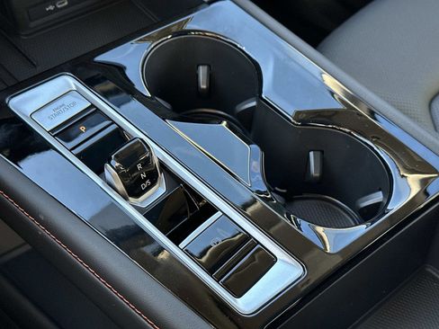 New 2026 Volkswagen Atlas Peak Edition image 32