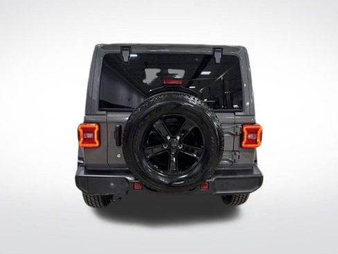 Used 2020 Jeep Wrangler Unlimited Sahara image 4