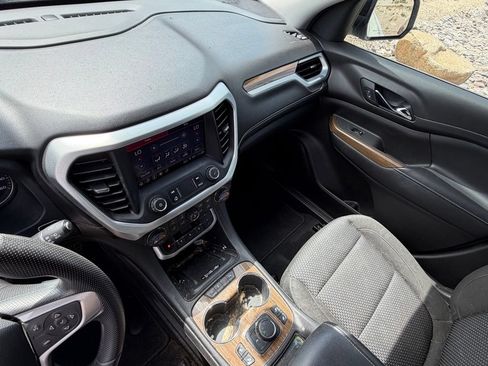 Used 2021 GMC Acadia SLE w/ Driver Convenience Package FWD image 19