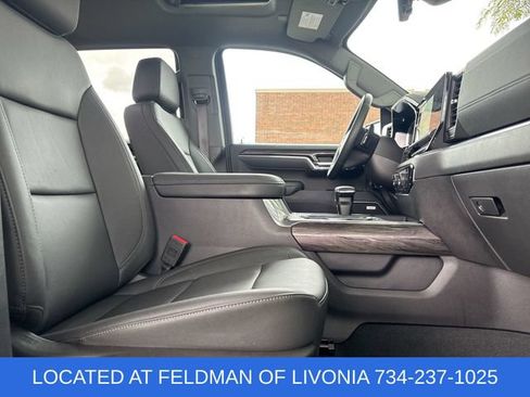 Used 2025 Chevrolet Silverado 1500 LTZ w/ LTZ Premium Package AWD/4WD image 29