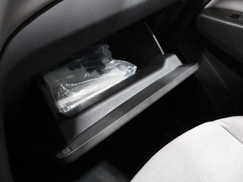 Used 2022 Chevrolet Equinox LT w/ LPO, Floor Liner Package image 33