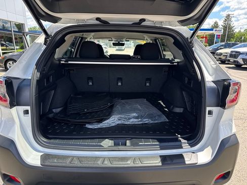Used 2025 Subaru Outback Premium w/ Popular Package #1A AWD/4WD image 17