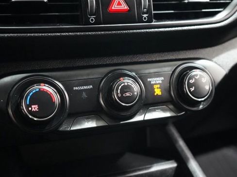 Used 2024 Kia Forte LXS w/ LXS Technology Package image 27