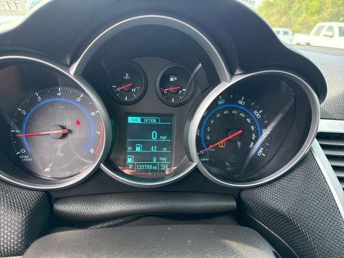 Used 2015 Chevrolet Cruze LT image 14