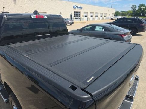 Used 2023 RAM 1500 Big Horn AWD/4WD image 7