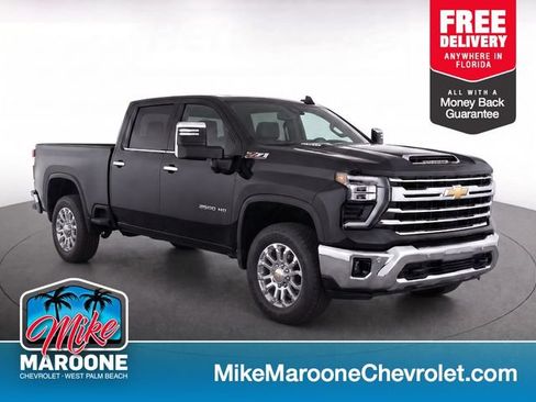 Used 2025 Chevrolet Silverado 2500 LTZ w/ LTZ Plus Package AWD/4WD image 1