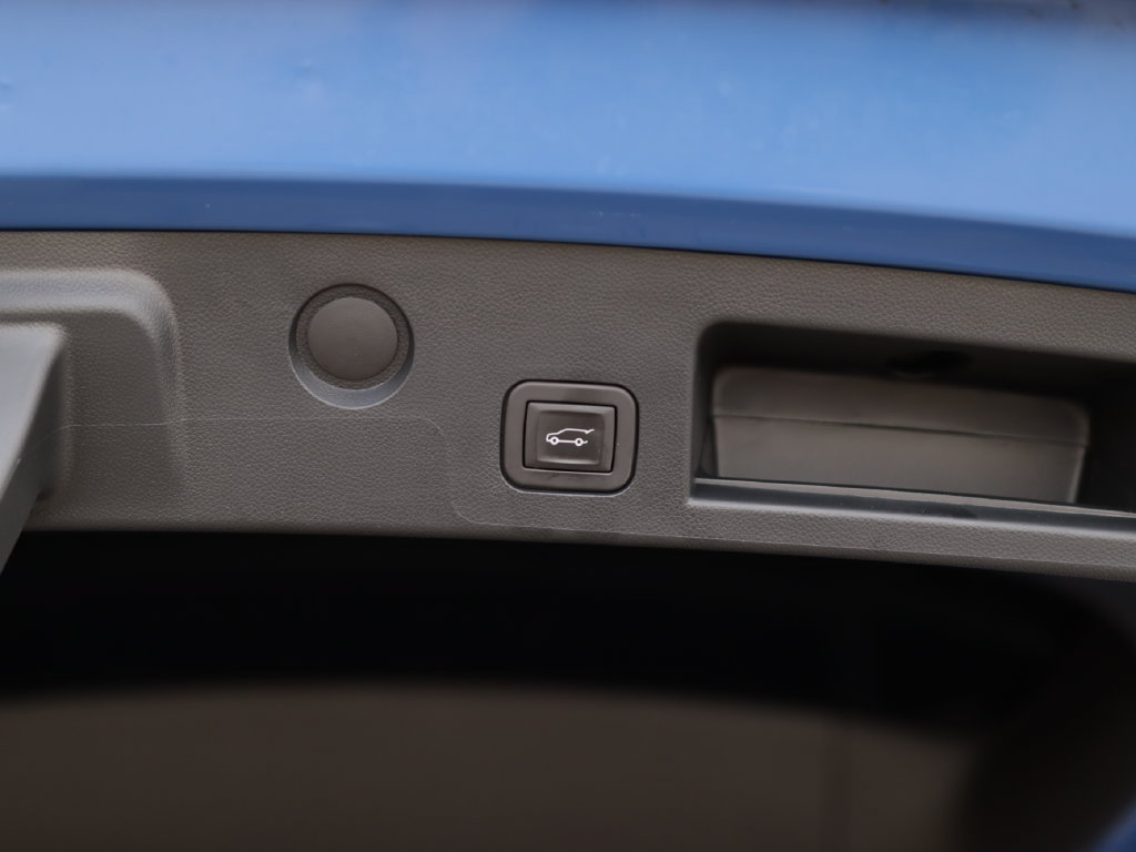Used 2025 Chevrolet Equinox RS AWD/4WD image 29