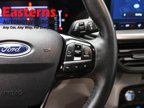 Used 2023 Ford Escape SE FWD image 15