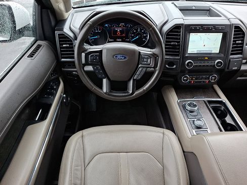 Used 2020 Ford Expedition Limited image 14