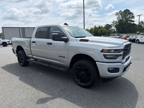 Used 2026 RAM 2500 Big Horn AWD/4WD image 9