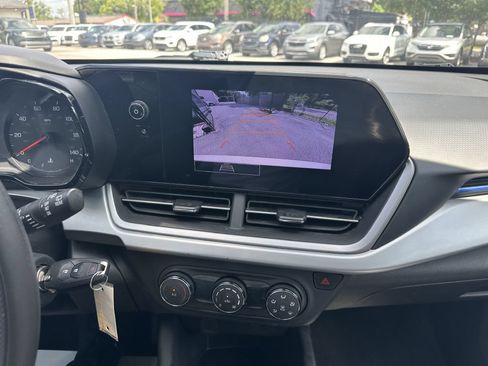 Used 2024 Chevrolet Trax LS FWD image 9
