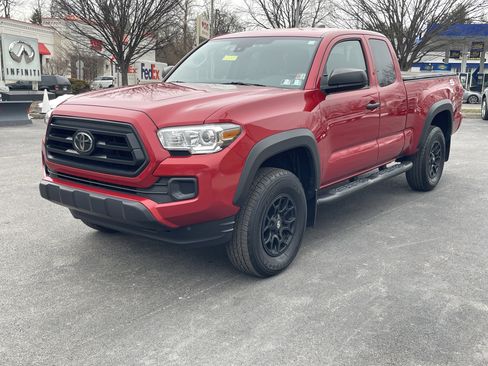Used 2021 Toyota Tacoma SR w/ SX Package image 2