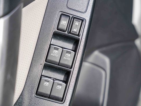 Used 2017 Subaru Forester 2.5i Limited image 20