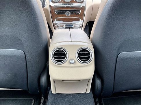 Used 2016 Mercedes-Benz C 350e Sedan image 20