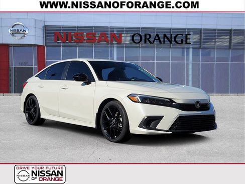 Used 2023 Honda Civic Sport image 1
