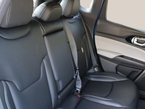 New 2026 Jeep Compass Limited image 17