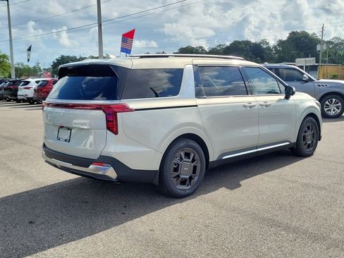 New 2026 Kia Carnival SX FWD image 6