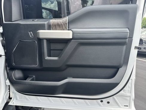 Used 2019 Ford F350 Lariat w/ Lariat Ultimate Package AWD/4WD image 15