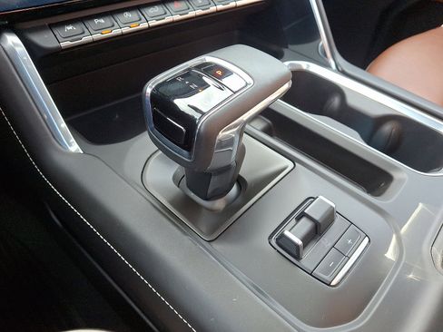 Certified 2024 GMC Sierra 1500 Denali Ultimate image 15