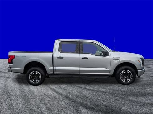 Certified 2023 Ford F150 Lightning XLT AWD/4WD image 3