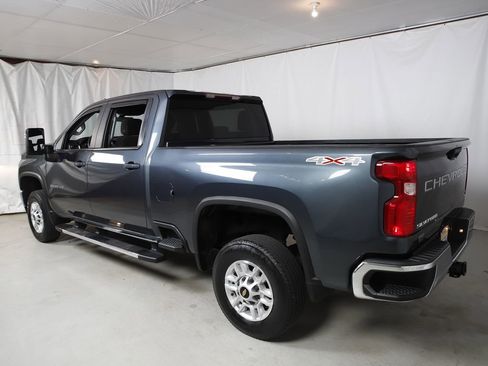 Used 2020 Chevrolet Silverado 2500 LT AWD/4WD image 21