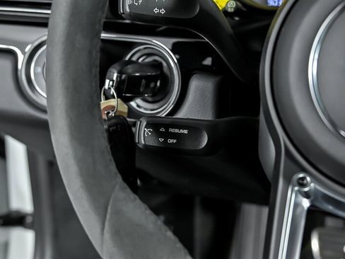 Used 2018 Porsche 911 Carrera T RWD image 21