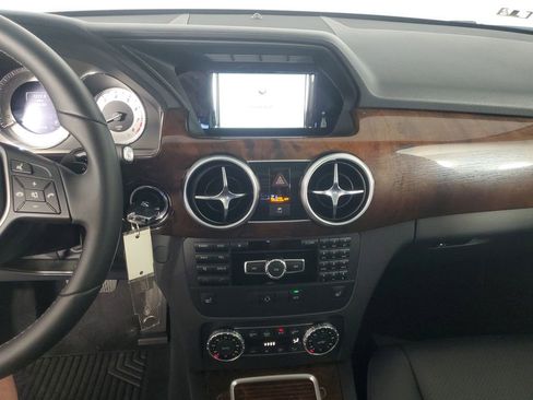 Used 2015 Mercedes-Benz GLK 350 2WD image 16