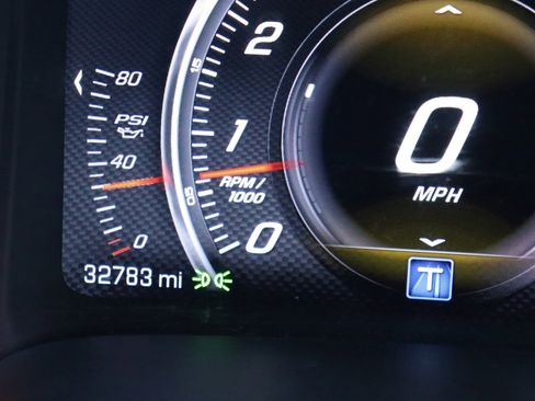 Used 2015 Chevrolet Corvette Stingray Z51 w/ 3LT Preferred Equipment Group image 28