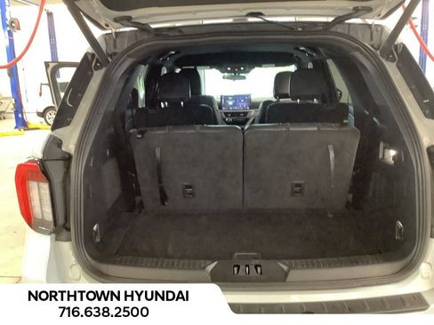 Used 2026 Ford Explorer ST-Line AWD/4WD image 17