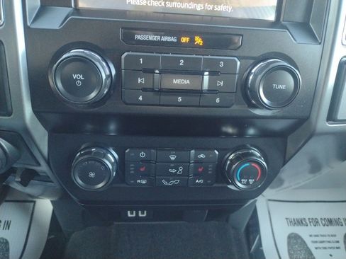 Used 2020 Ford F150 XLT w/ Equipment Group 302A Luxury image 15