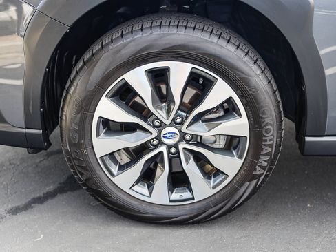 Used 2024 Subaru Outback Limited AWD/4WD image 9