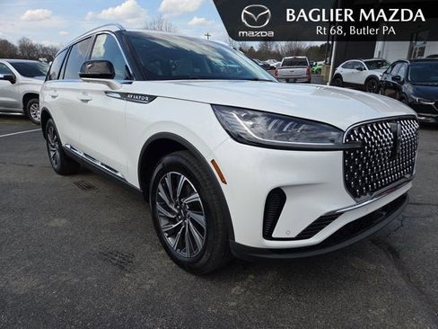 Used 2025 Lincoln Aviator AWD image 1