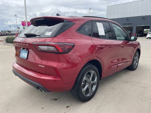 Used 2024 Ford Escape ST-Line image 3