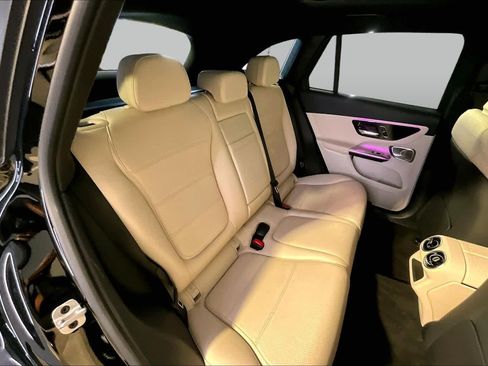 Used 2026 Mercedes-Benz GLC 300 4MATIC image 20