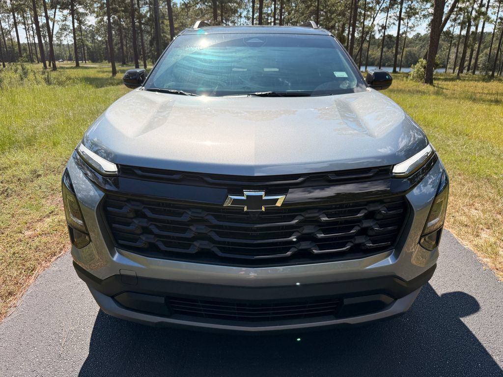 New 2027 Chevrolet Equinox LT w/ Convenience Package II FWD image 8