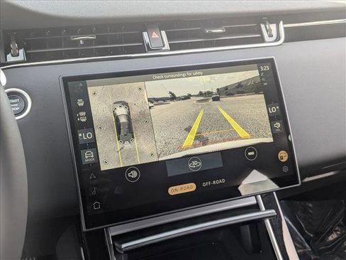 Used 2024 Land Rover Range Rover Evoque S image 12