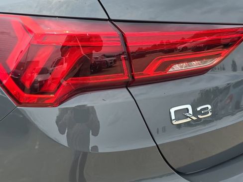 Used 2024 Audi Q3 2.0T Premium w/ Convenience Package AWD/4WD image 38