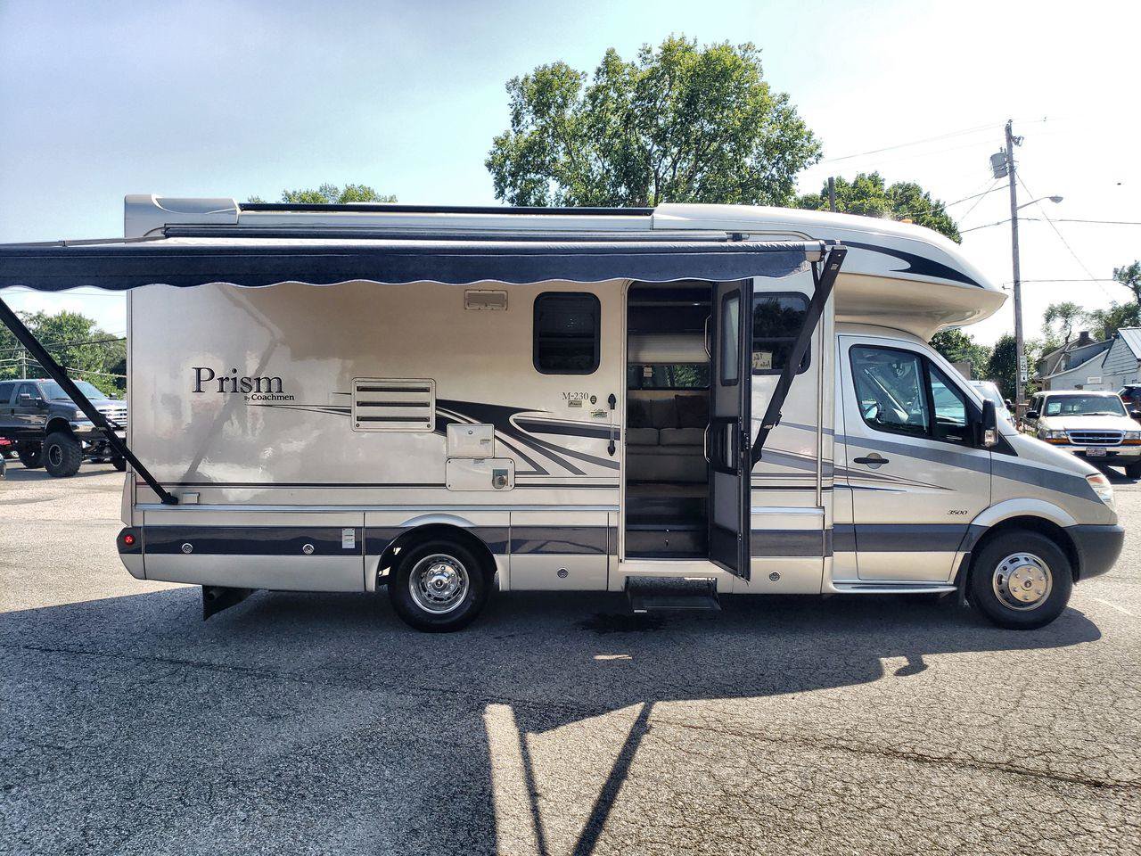 Used 2008 Freightliner Sprinter 3500 RWD image 19
