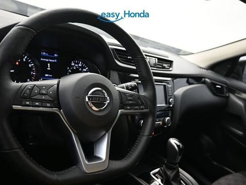 Used 2022 Nissan Rogue Sport SV image 10