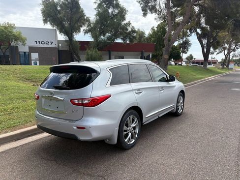 Used 2013 INFINITI JX35 FWD w/ Premium Pkg image 5
