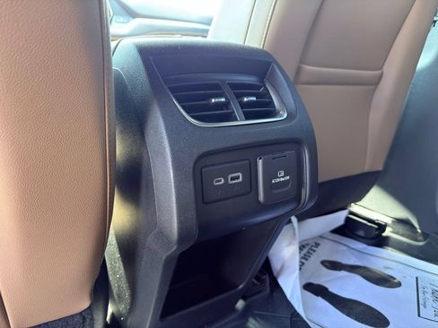 Used 2020 Chevrolet Blazer Premier w/ Driver Confidence II Package FWD image 29