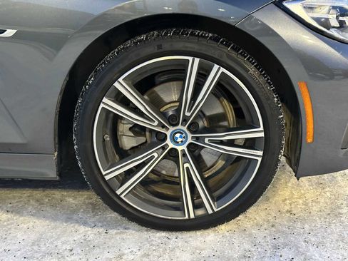 Used 2022 BMW 330e xDrive w/ Driving Assistance Package image 9