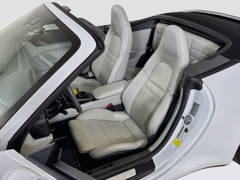 Used 2021 Porsche 911 Carrera S RWD image 14